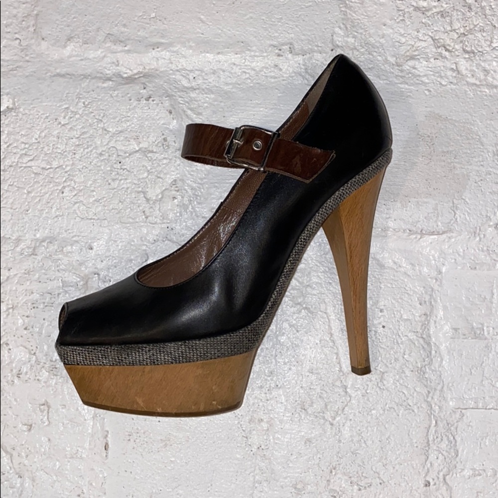 Marni peep toe Mary Jane platforms SZ 8